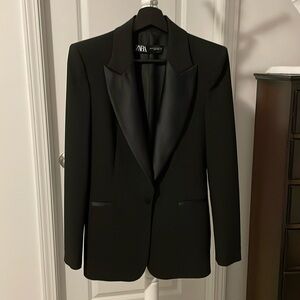 Brand:Zara,Size:XS/S,Col:Black,dressy jacket with satin, 2 pockets.New.